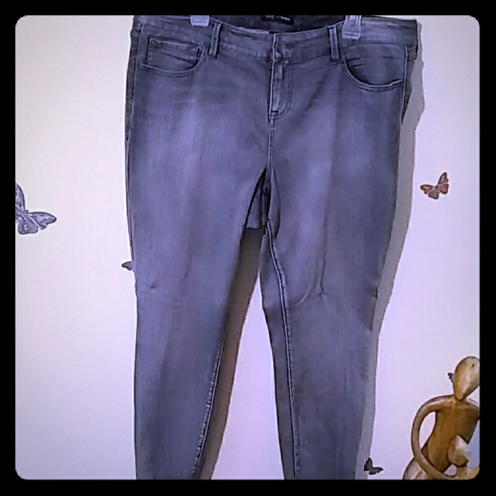 Torrid Rebel Wilson Skinny ankle zipper jean